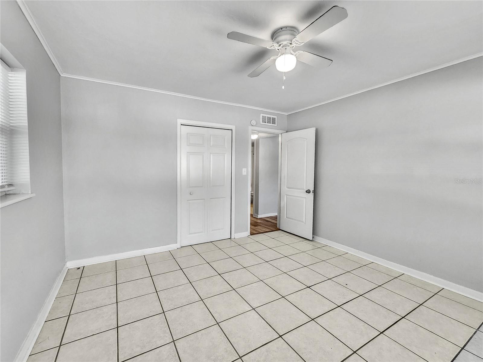 841 LA PLAZA AVE S — photo 10