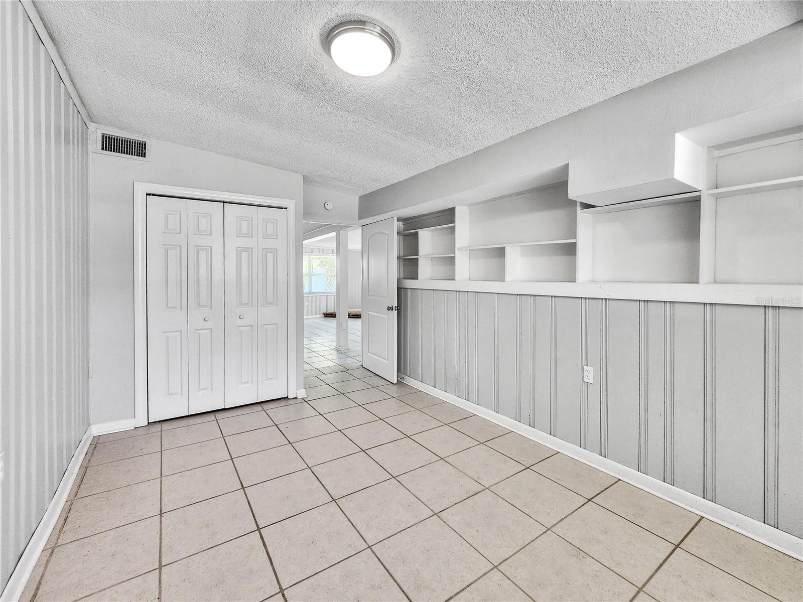 841 LA PLAZA AVE S — photo 11