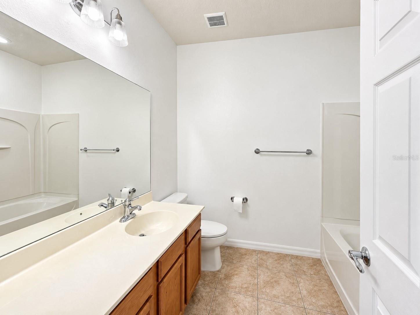 3880 82ND AVENUE CIR E #104 — photo 19