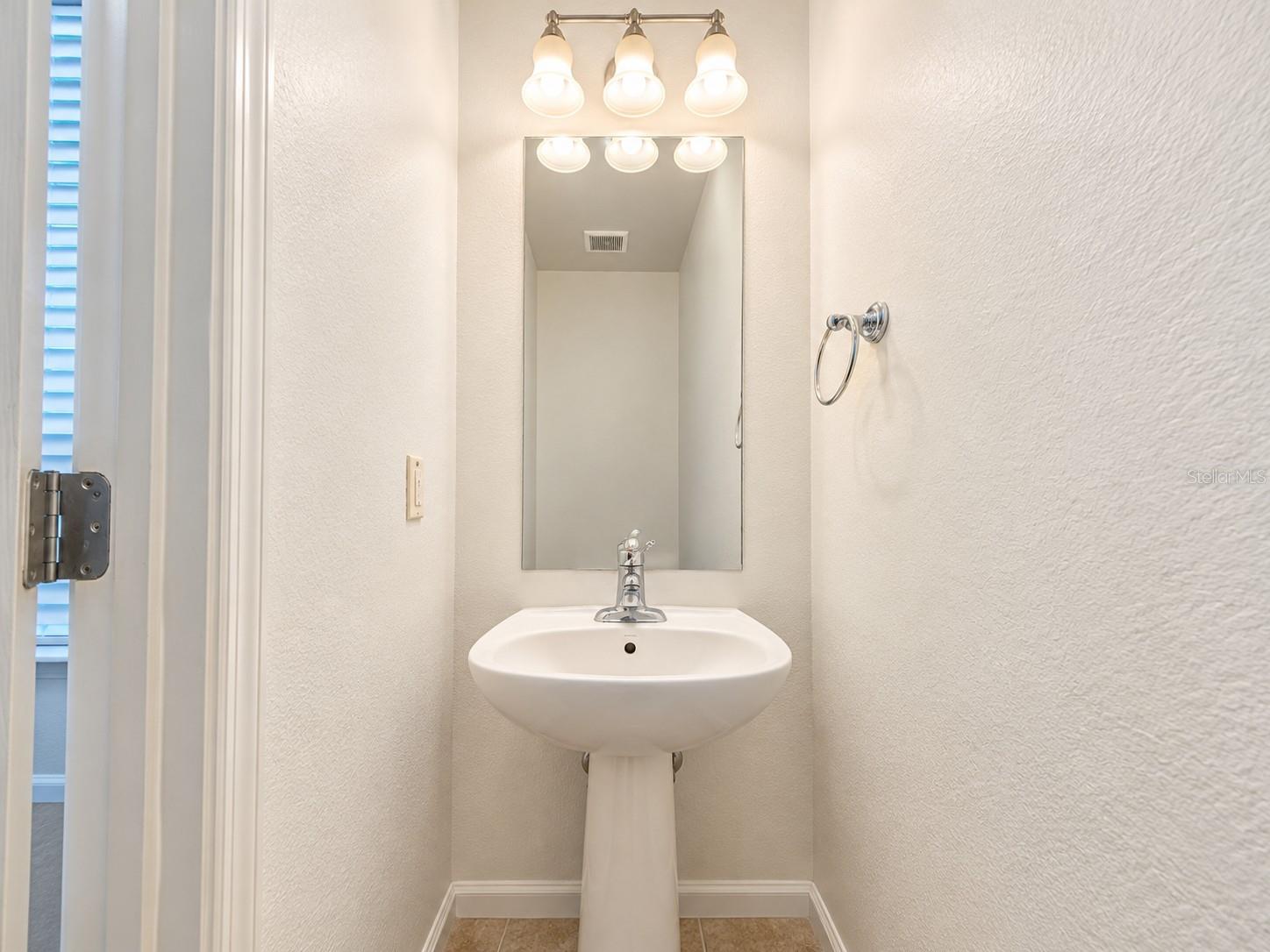 3880 82ND AVENUE CIR E #104 — photo 21