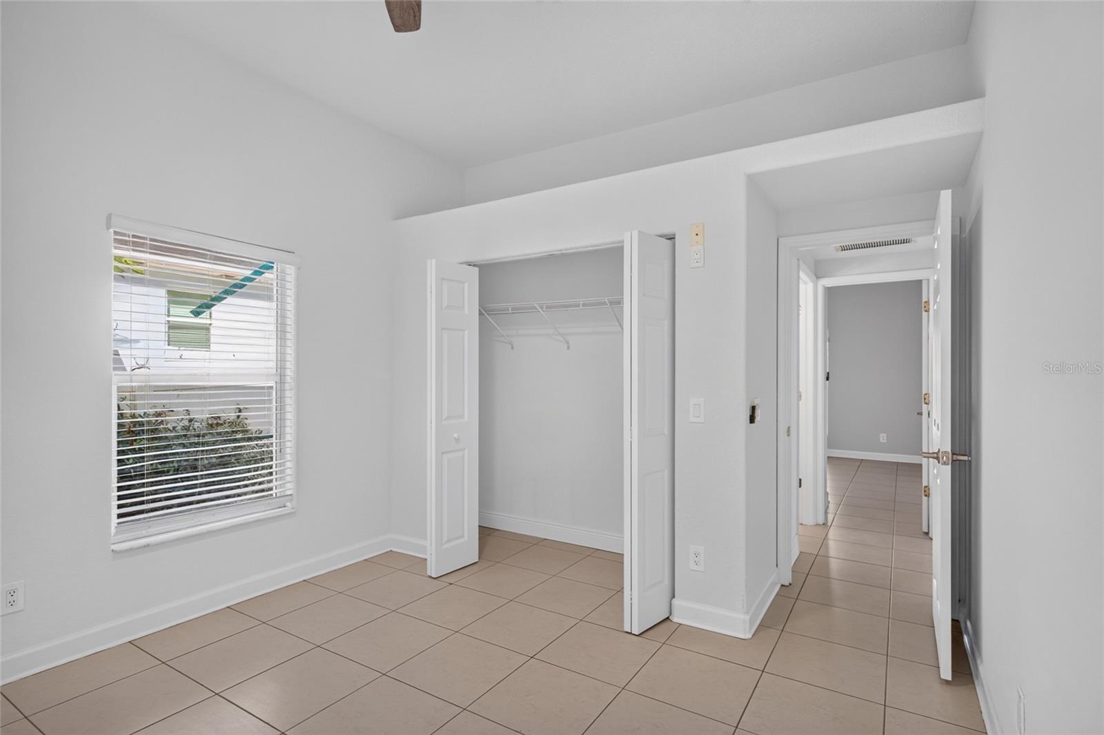 2108 W CORDELIA ST — photo 44