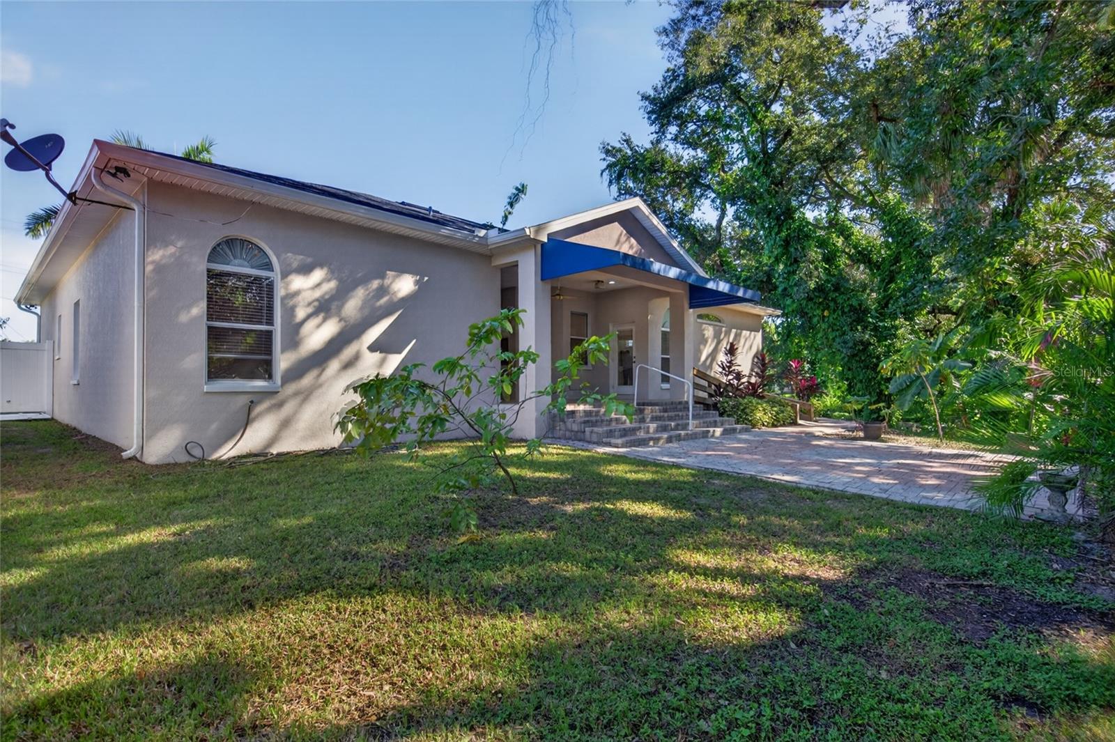 2108 W CORDELIA ST — photo 48