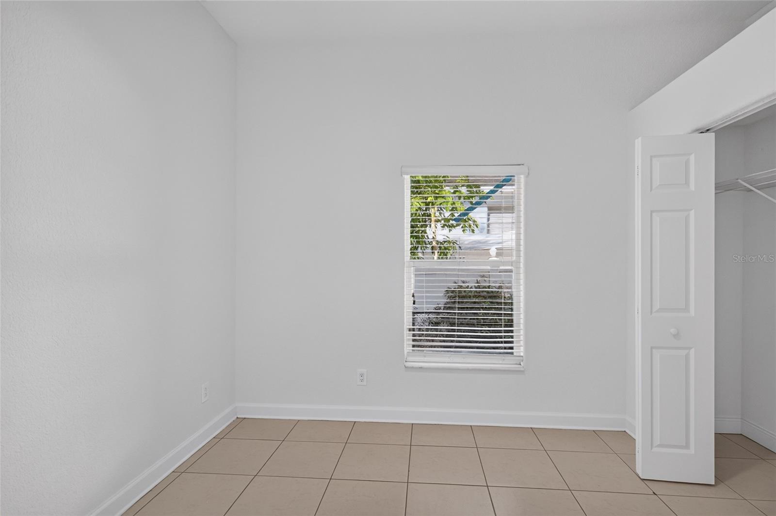 2108 W CORDELIA ST — photo 45