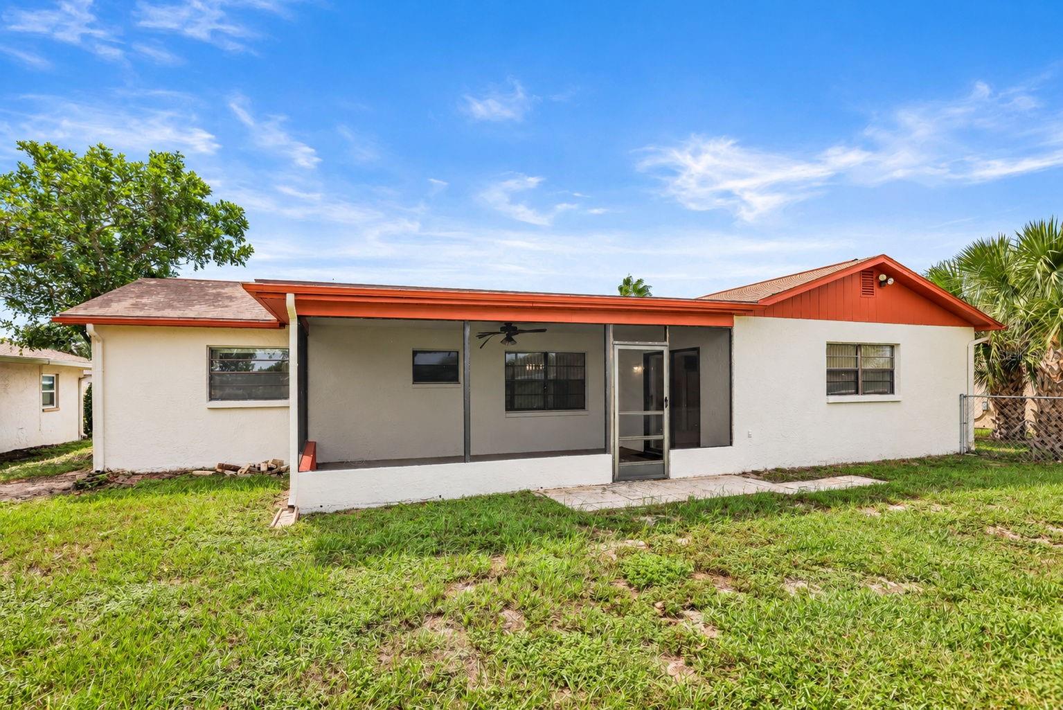 10970 PEPPERTREE LN — photo 36