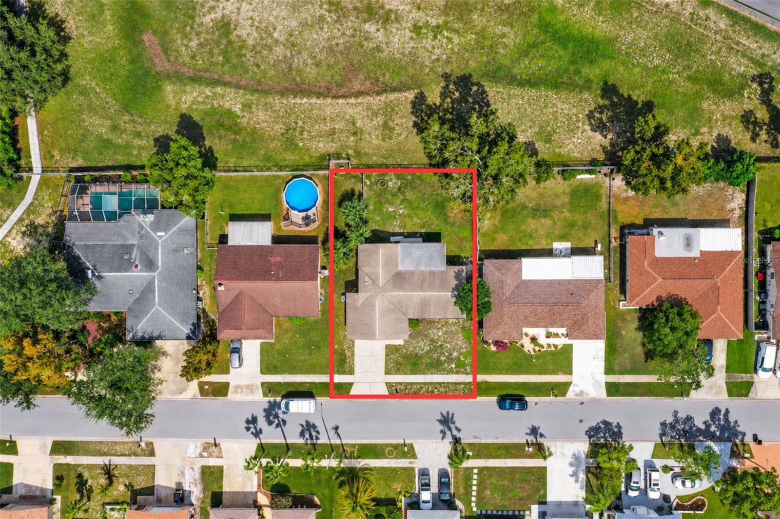 10970 PEPPERTREE LN — photo 34