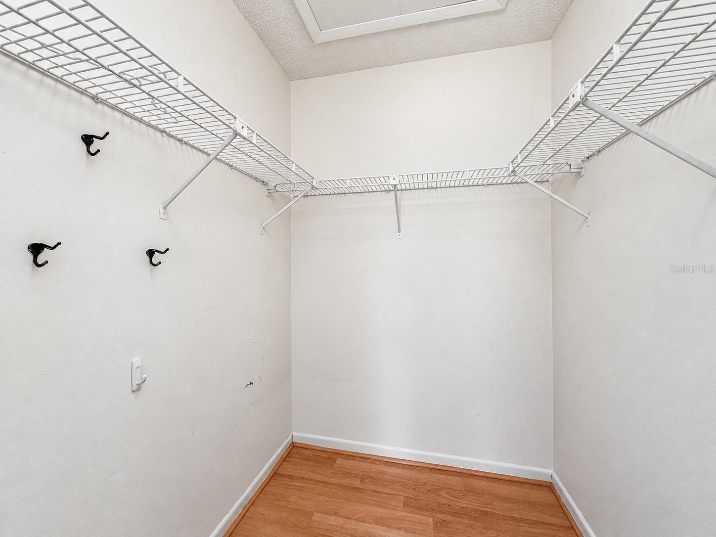 10970 PEPPERTREE LN — photo 20