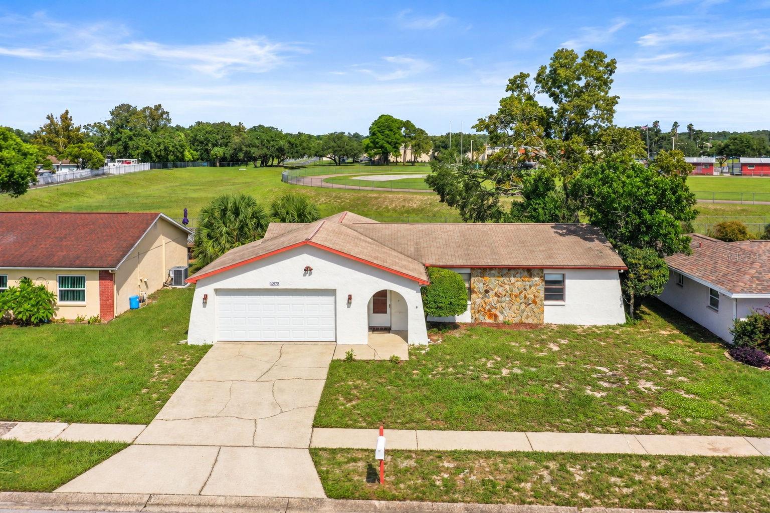 10970 PEPPERTREE LN — photo 37
