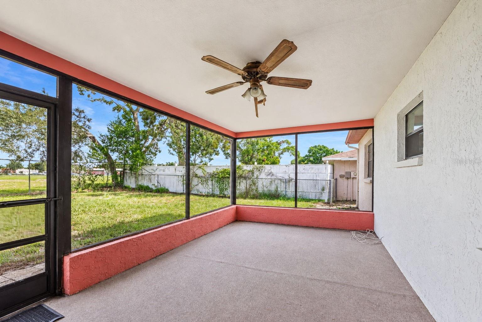 10970 PEPPERTREE LN — photo 6