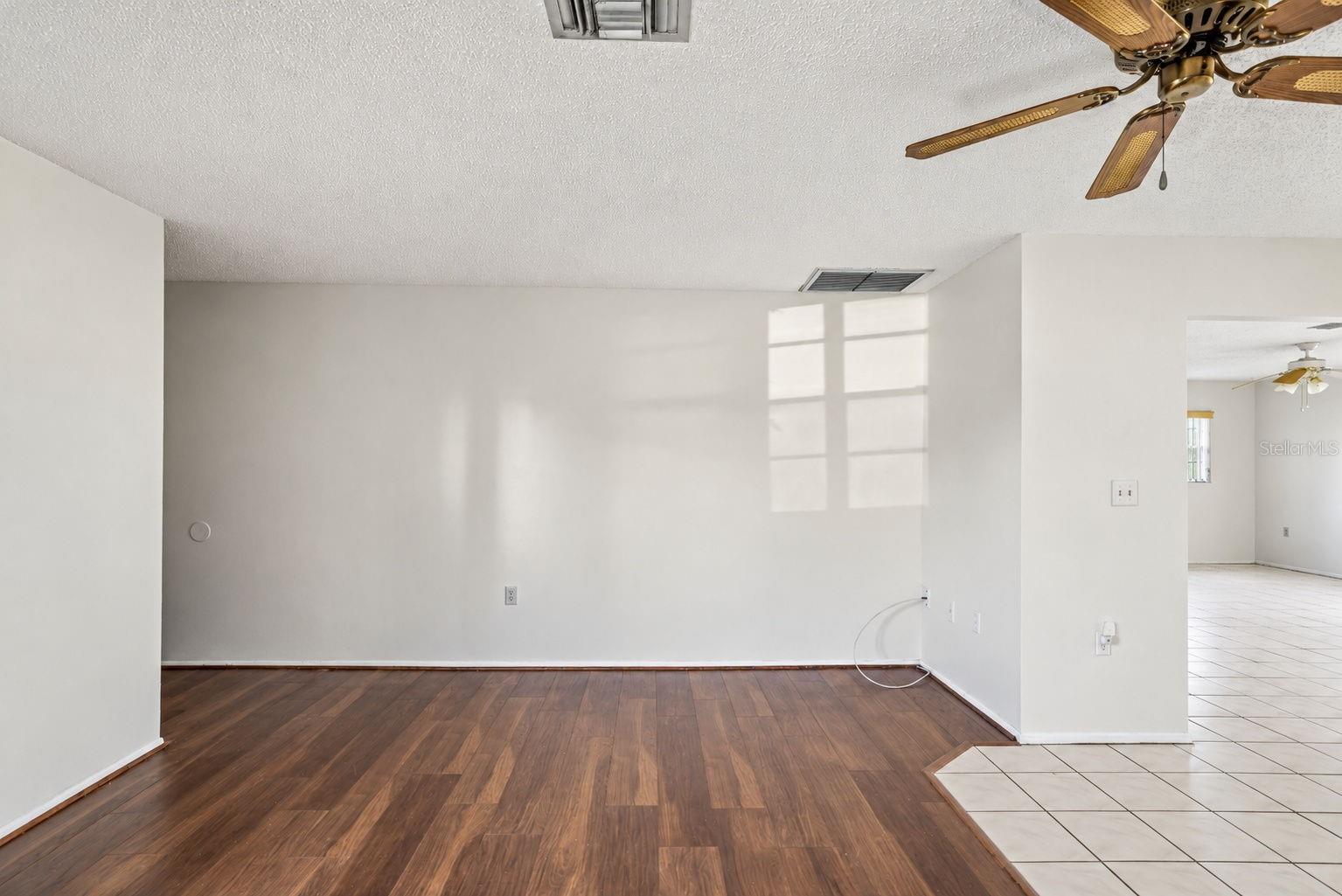 10970 PEPPERTREE LN — photo 12
