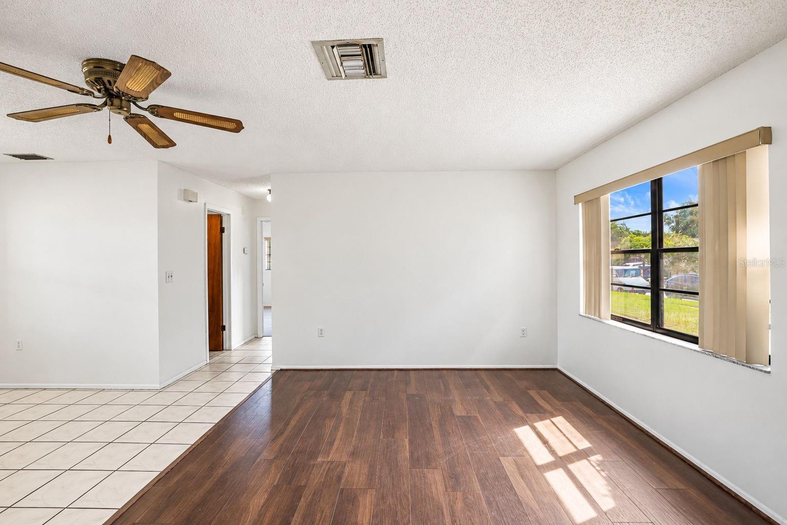 10970 PEPPERTREE LN — photo 23