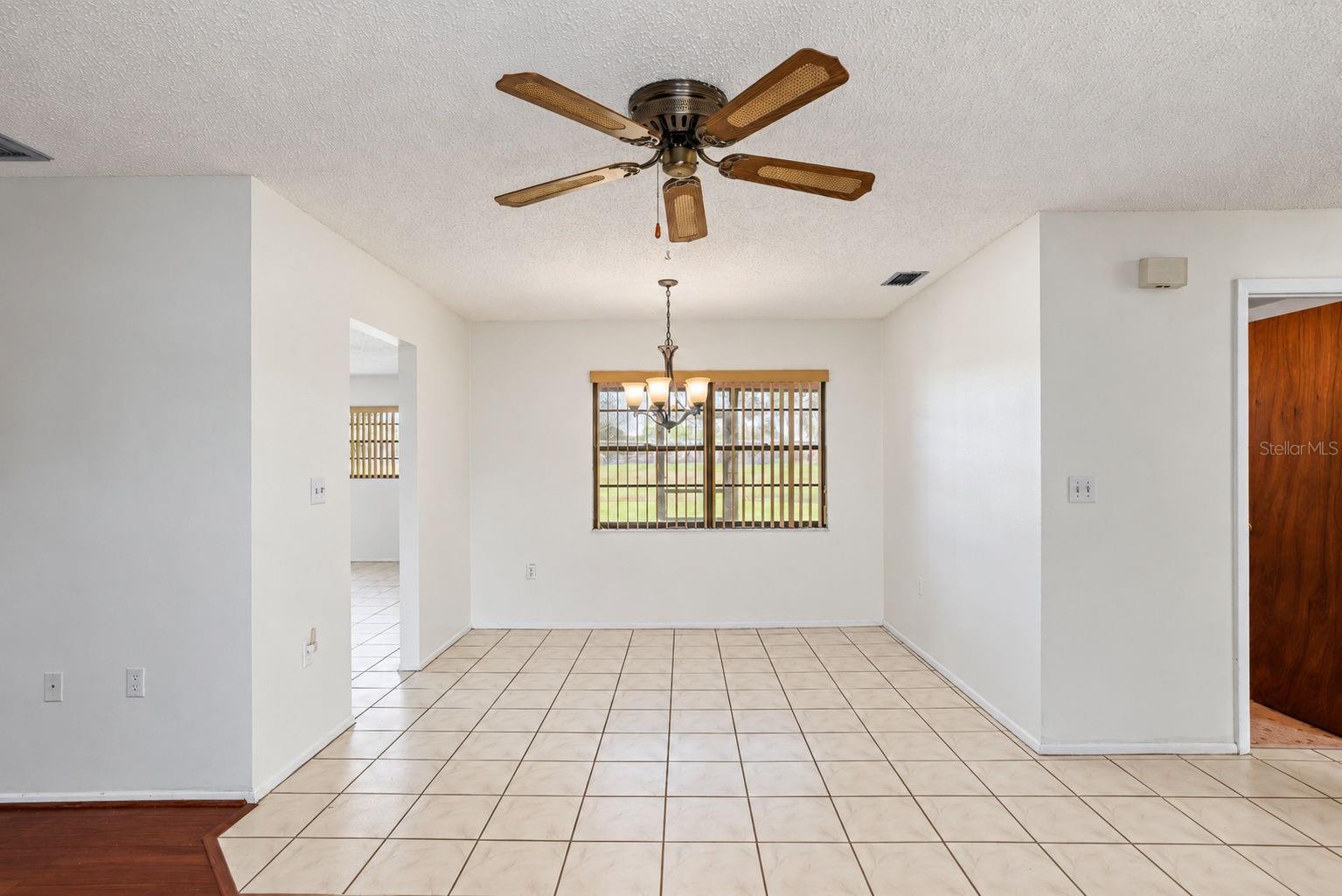 10970 PEPPERTREE LN — photo 11