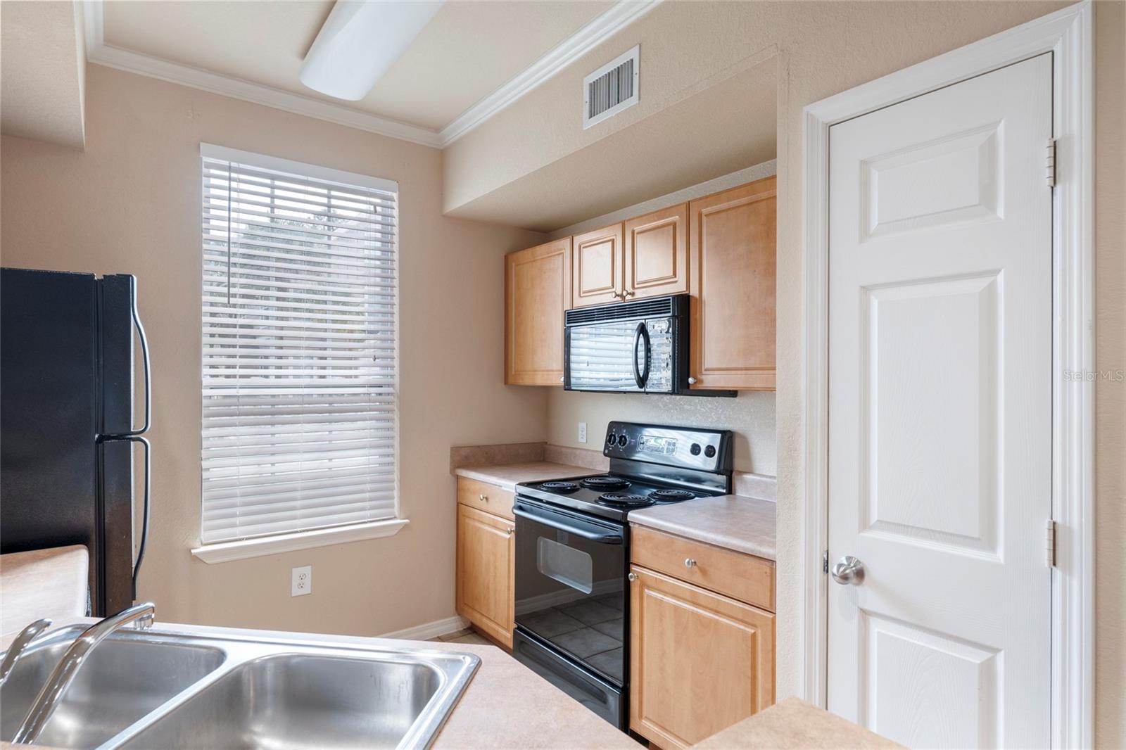 5550 ROSEHILL RD #102 — photo 11
