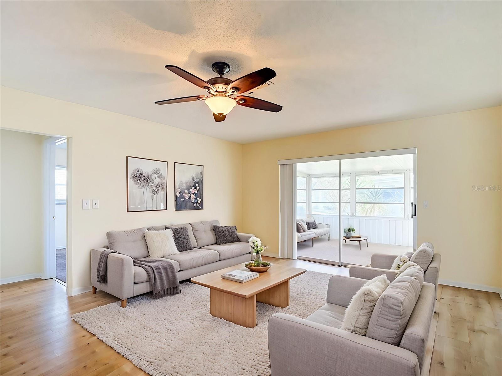 905 BLUEWATER DR — photo 19