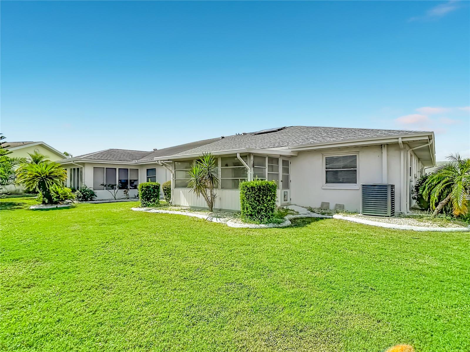 905 BLUEWATER DR — photo 49