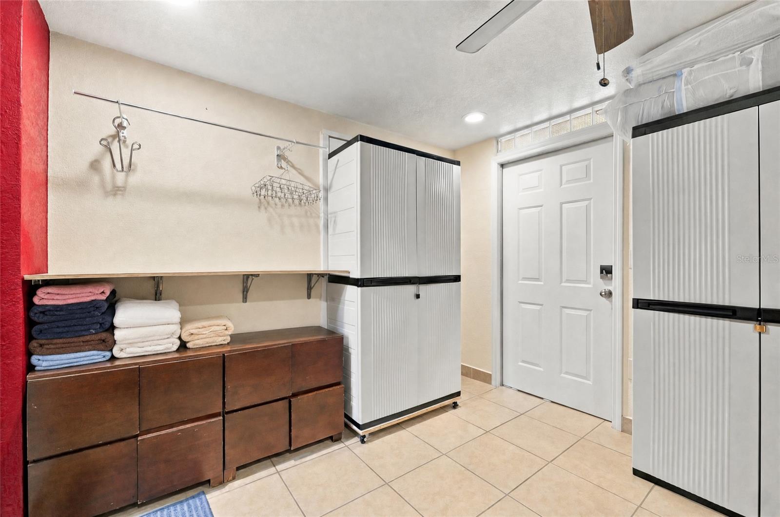 1508 W KNOLLWOOD ST — photo 25