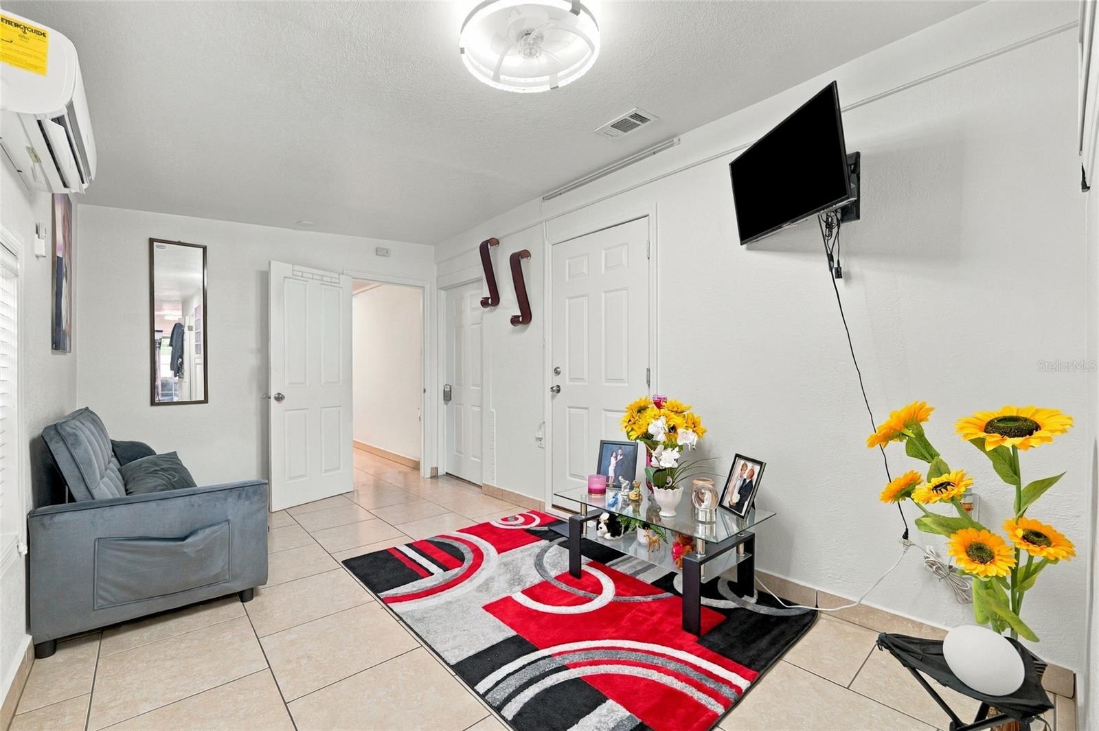 1508 W KNOLLWOOD ST — photo 11