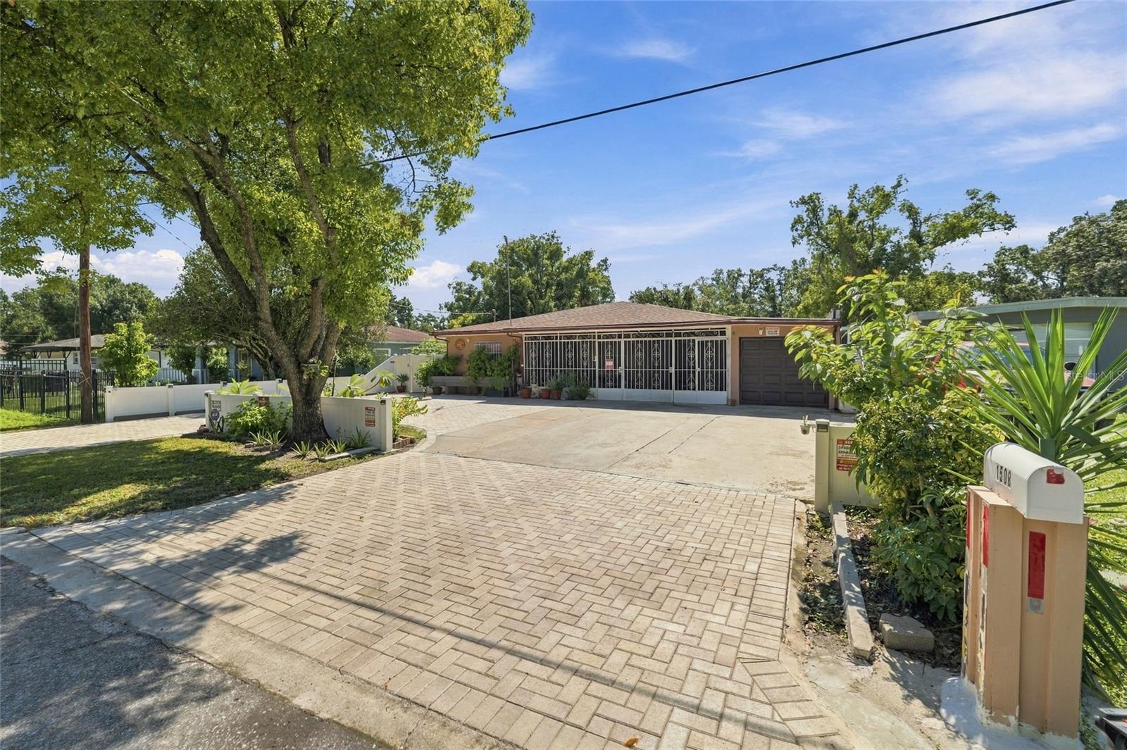1508 W KNOLLWOOD ST — photo 4