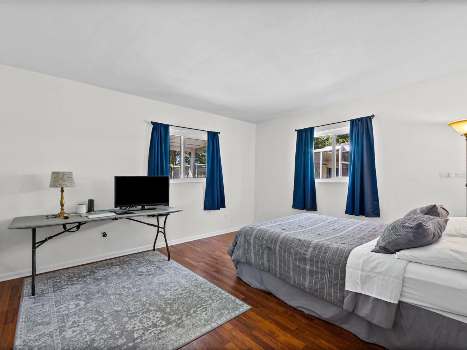 1610 EVERGREEN AVE S — photo 24