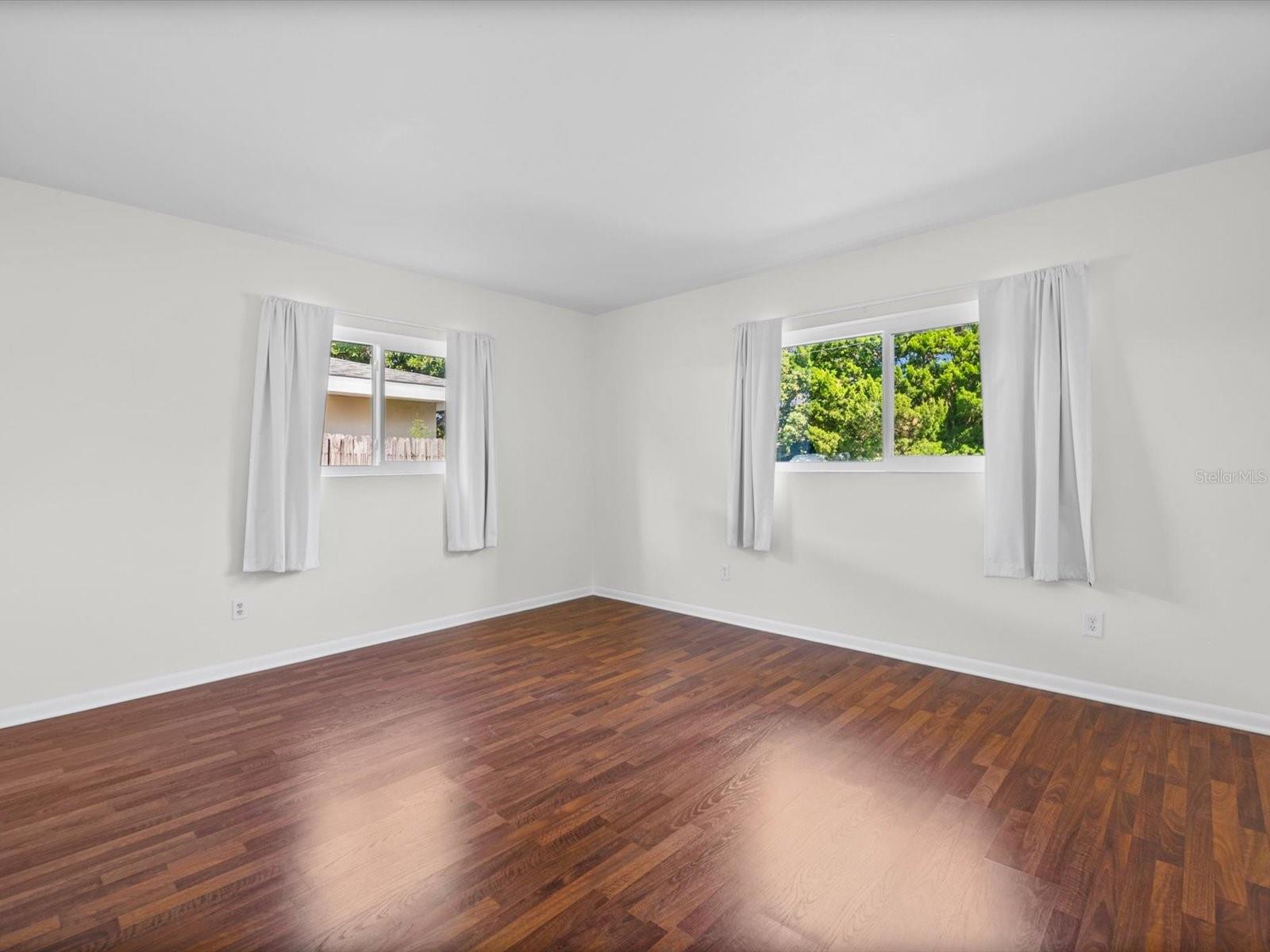 1610 EVERGREEN AVE S — photo 20