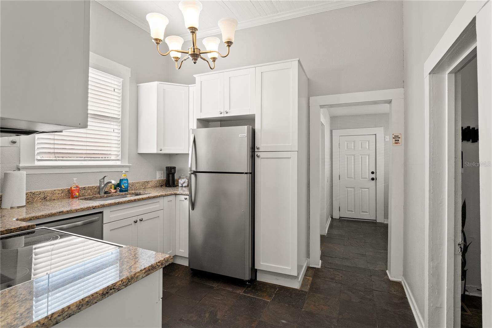 2206 E 3RD AVE — photo 16