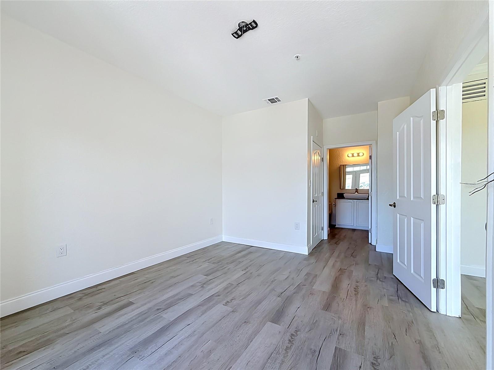 5000 CULBREATH KEY WAY #8-207 — photo 24