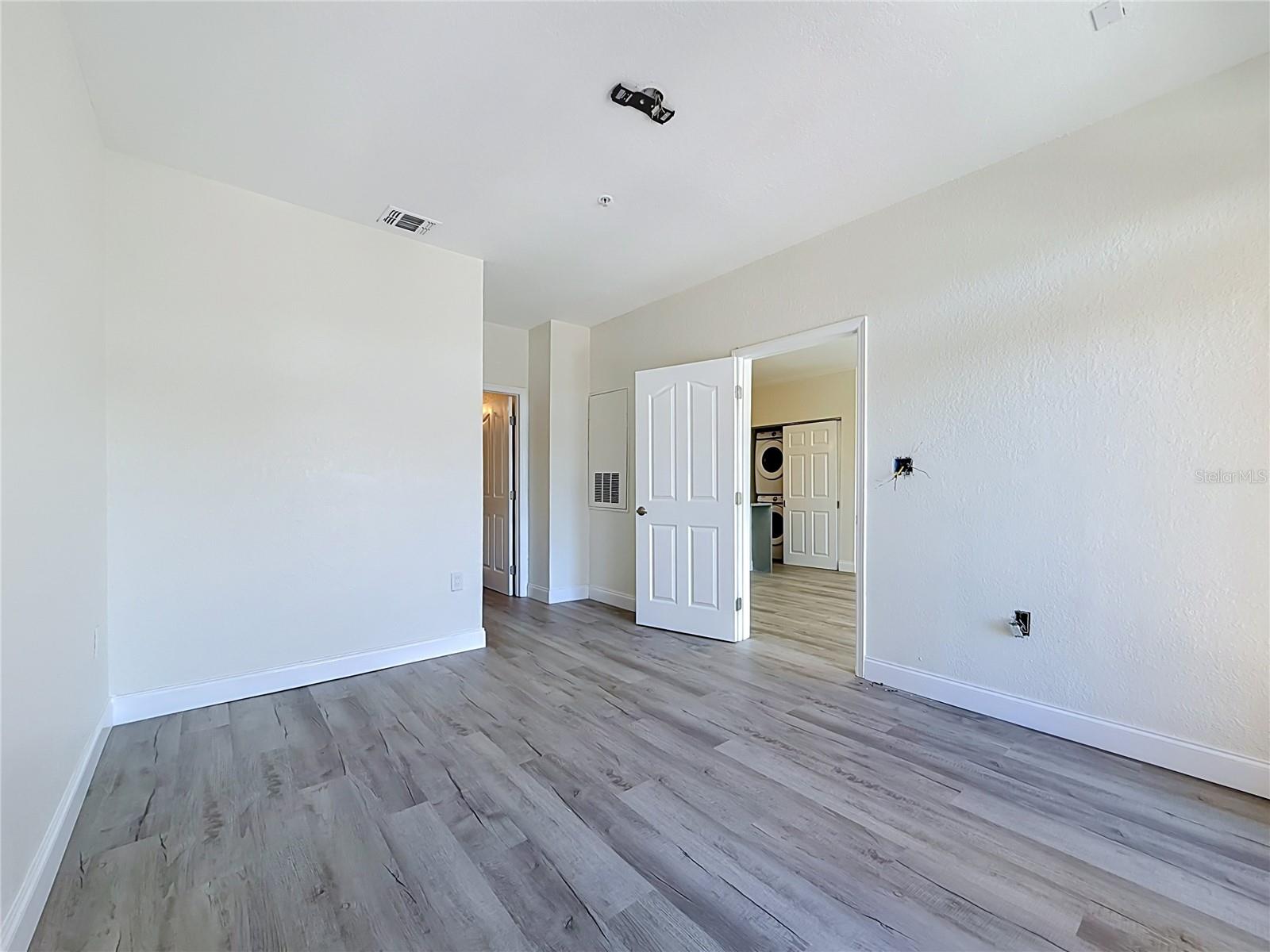 5000 CULBREATH KEY WAY #8-207 — photo 23