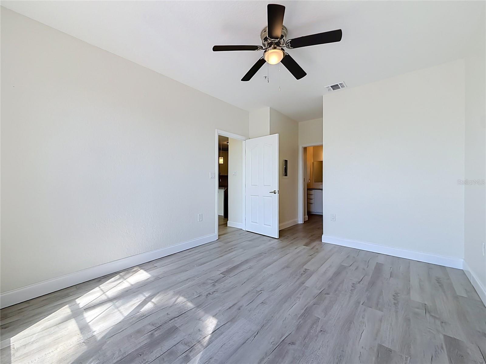 5000 CULBREATH KEY WAY #8-207 — photo 32