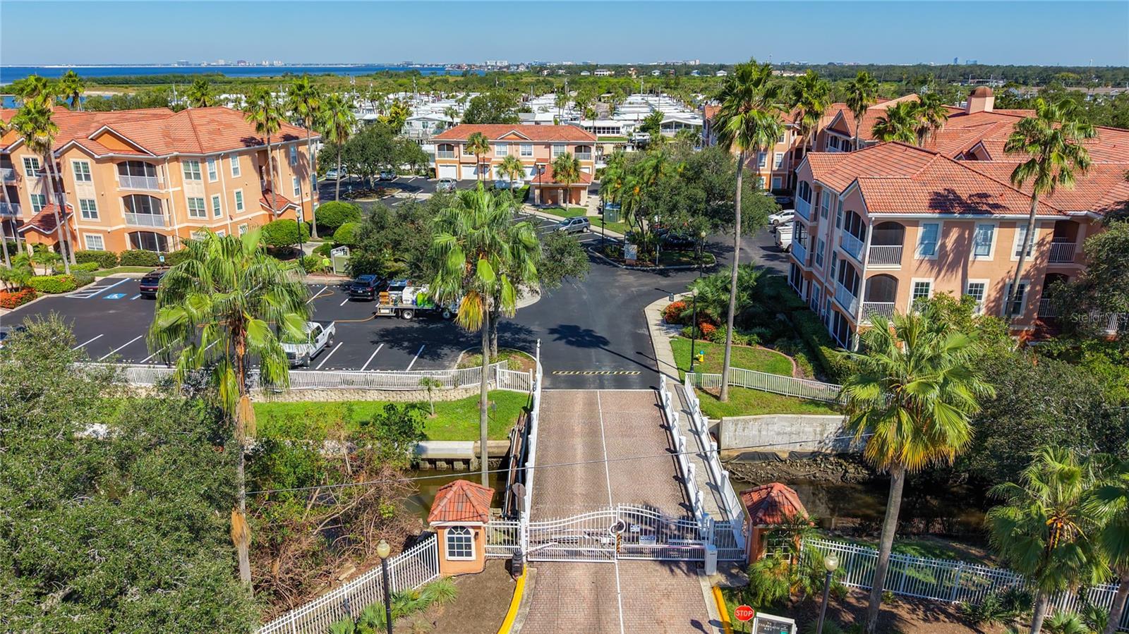 5000 CULBREATH KEY WAY #8-207 — photo 4