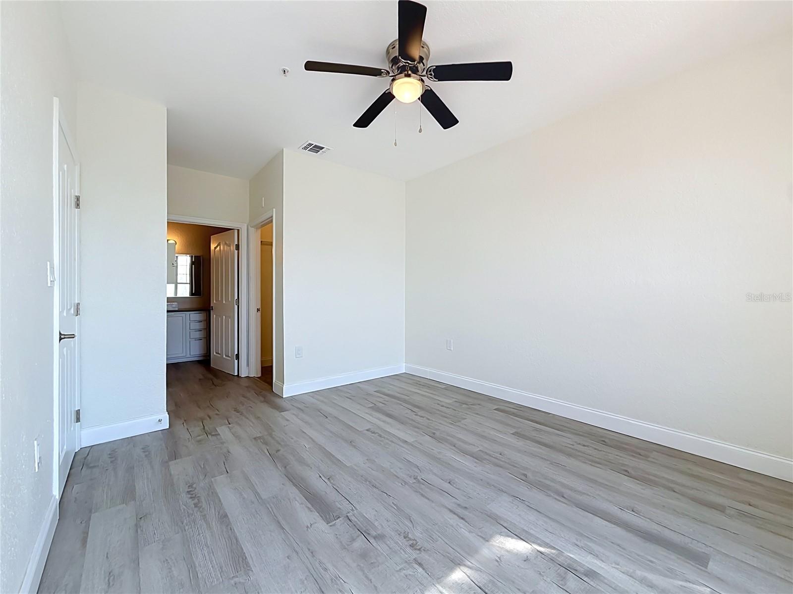 5000 CULBREATH KEY WAY #8-207 — photo 33
