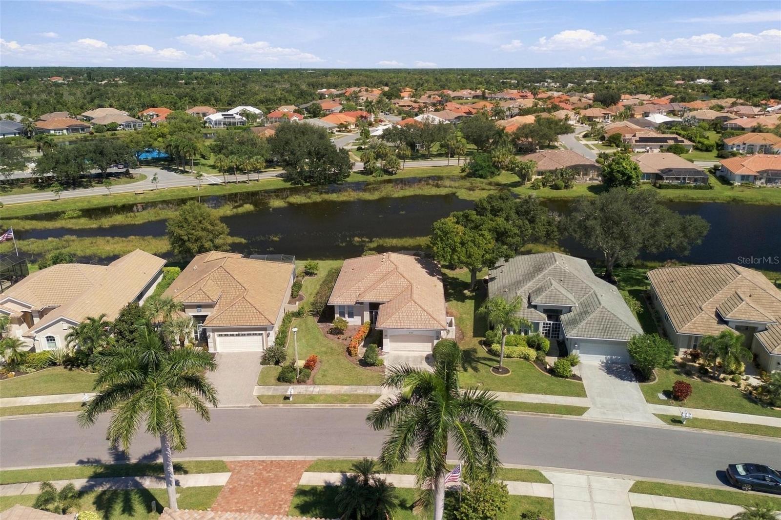 687 LAKESCENE DR — photo 45