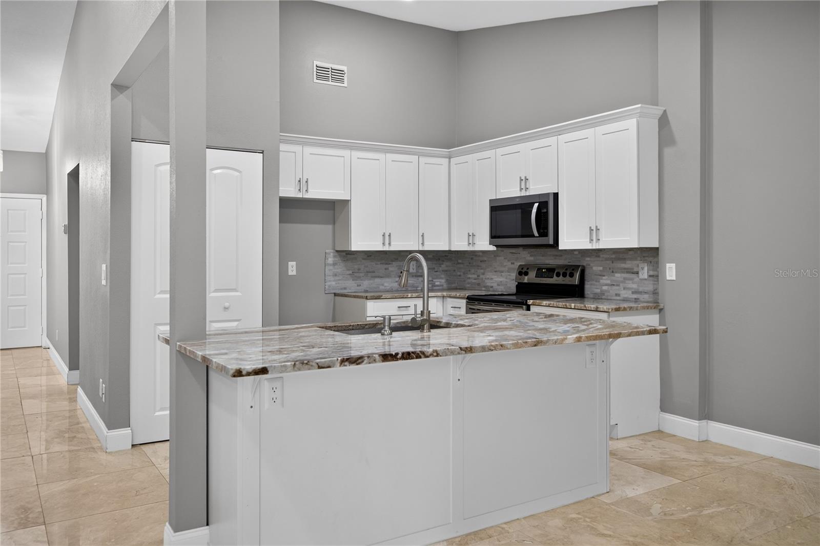 4004 SHORESIDE CIR — photo 13