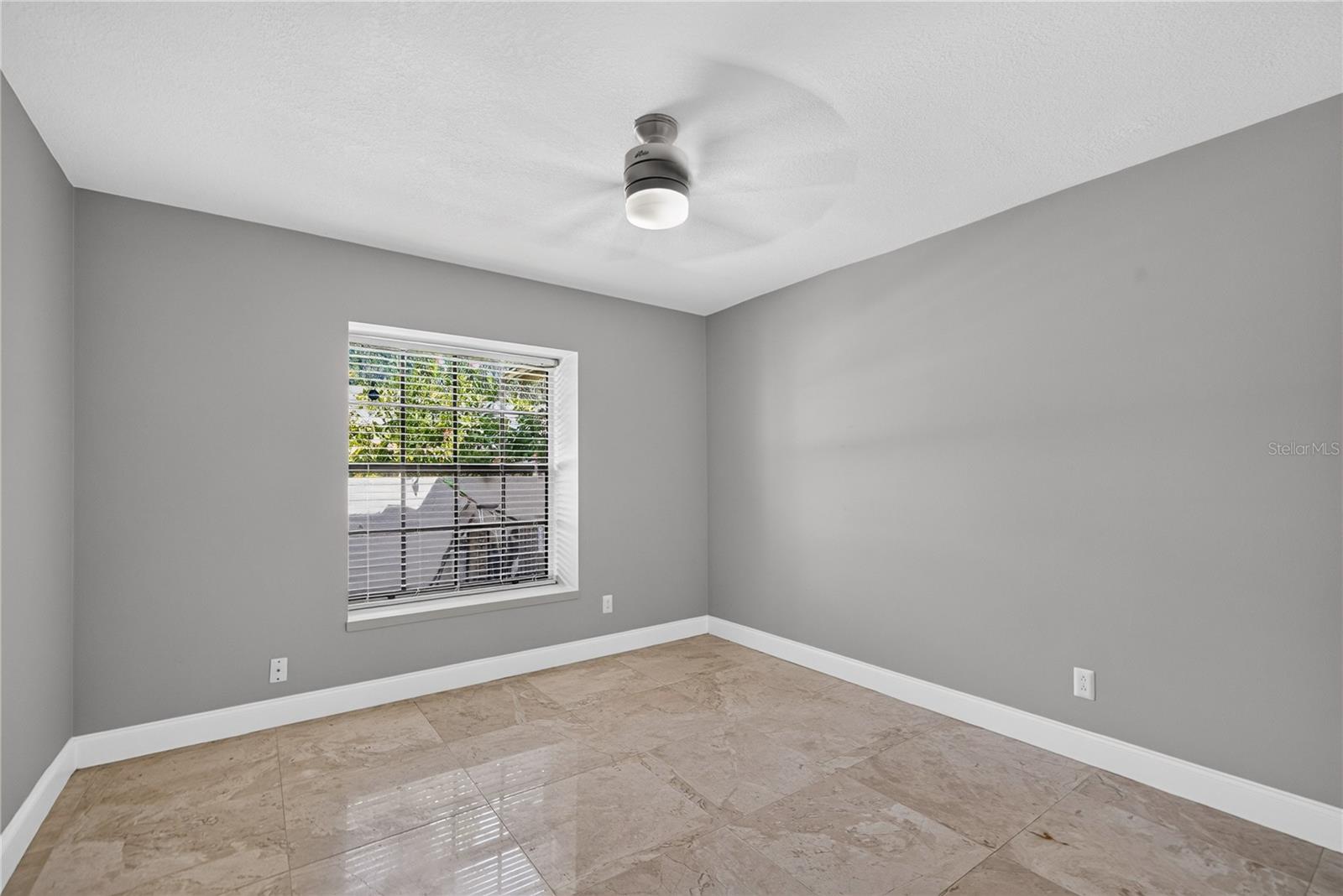 4004 SHORESIDE CIR — photo 18