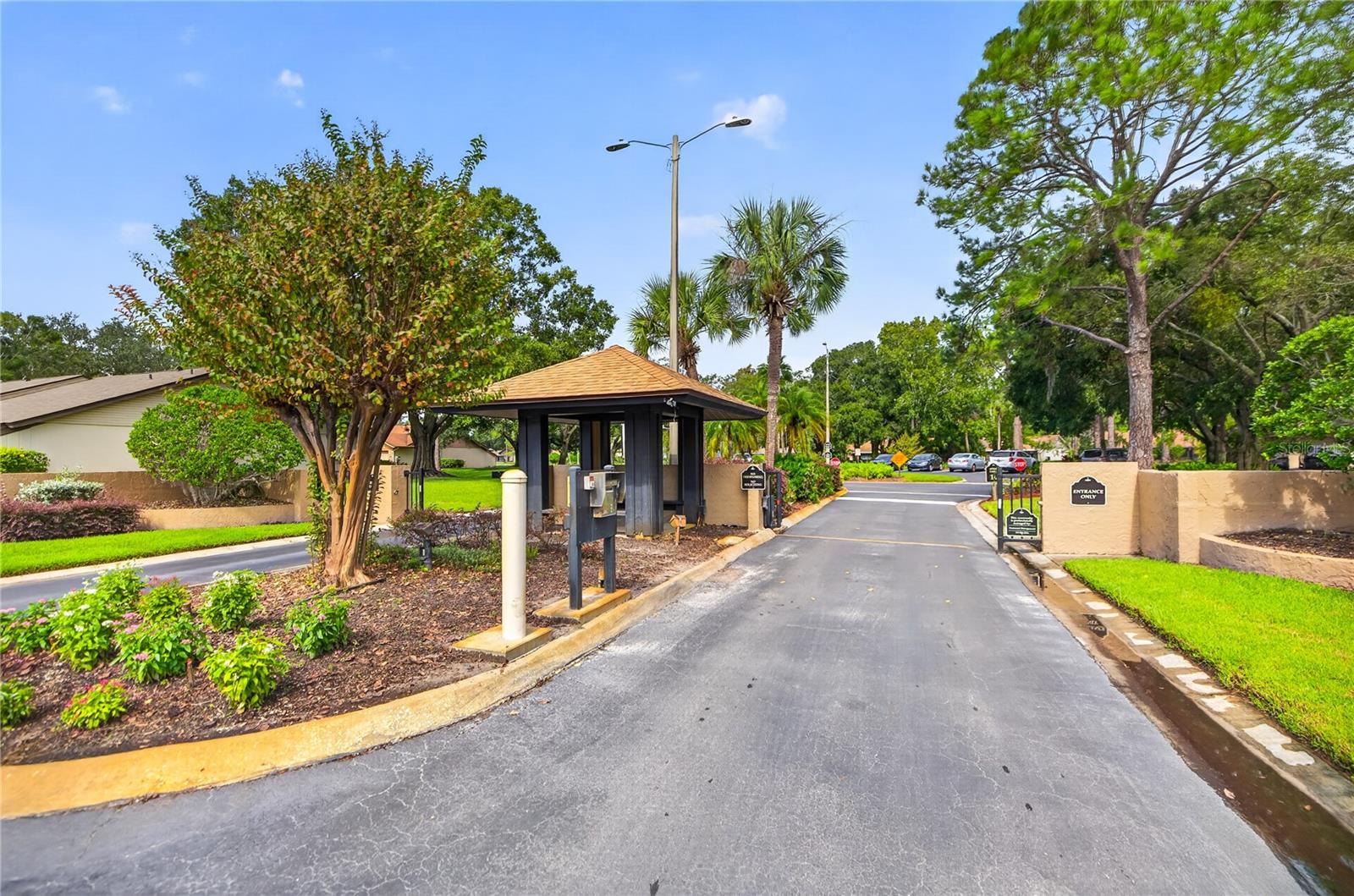 4004 SHORESIDE CIR — photo 27
