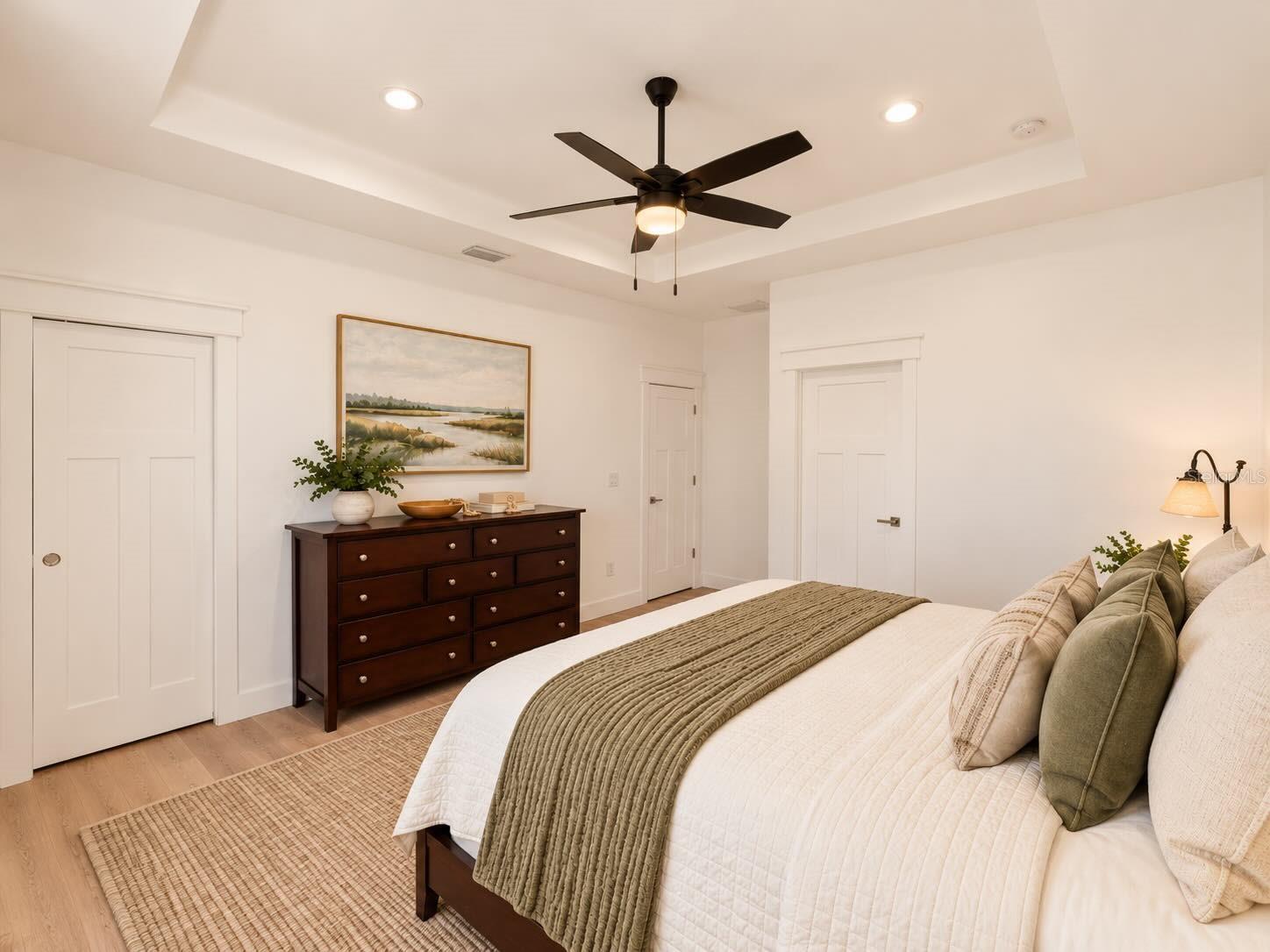 387 VENETIA AVE — photo 19