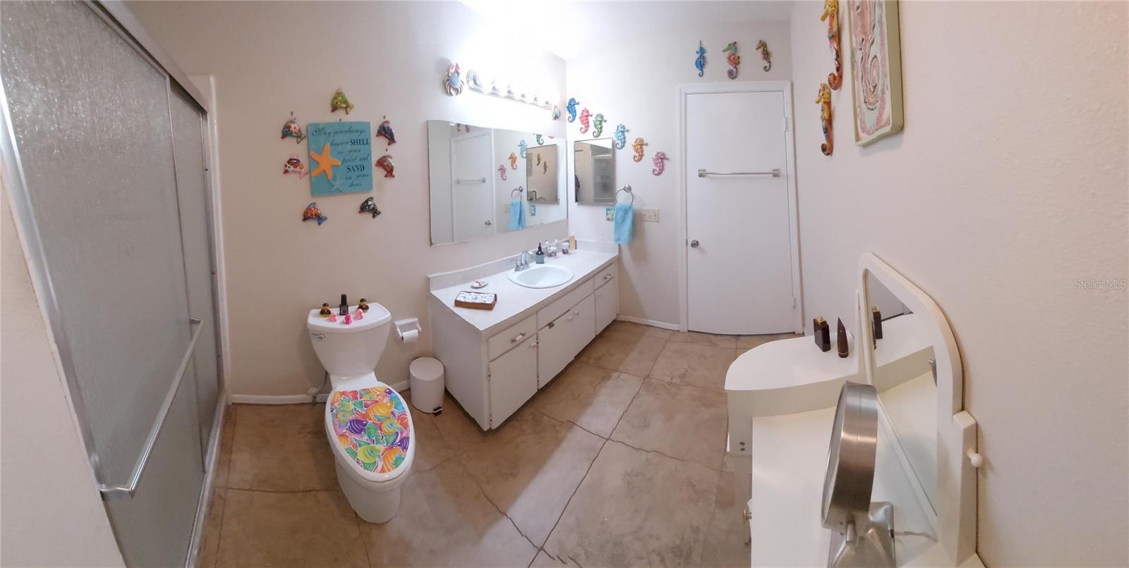 906 BLUEWATER DR — photo 24