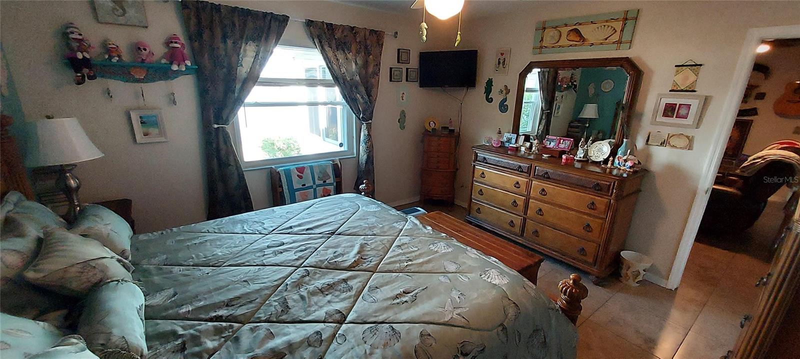 906 BLUEWATER DR — photo 26
