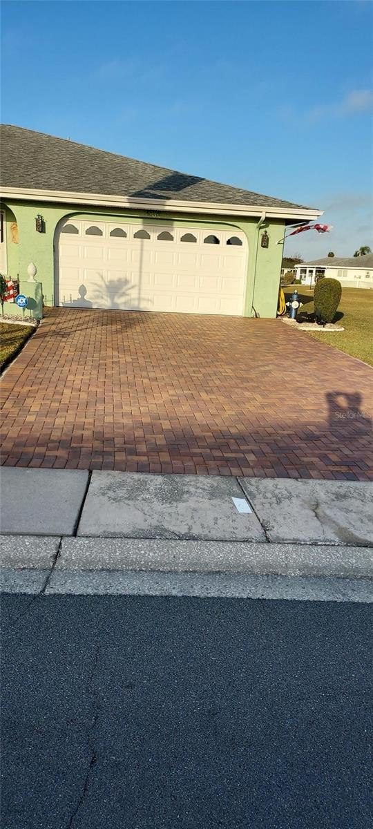 906 BLUEWATER DR — photo 39