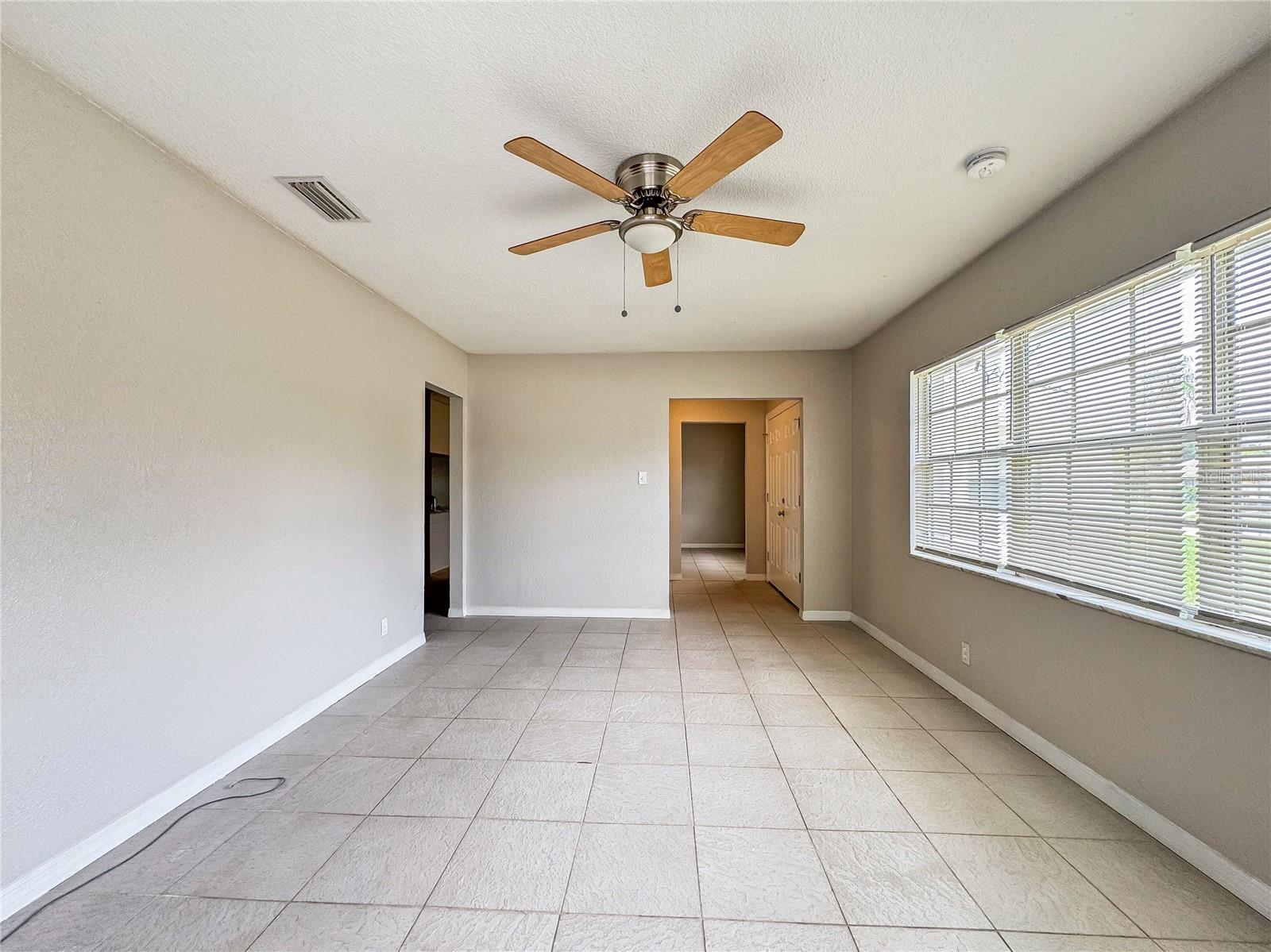 4407 POMPANO DR — photo 4