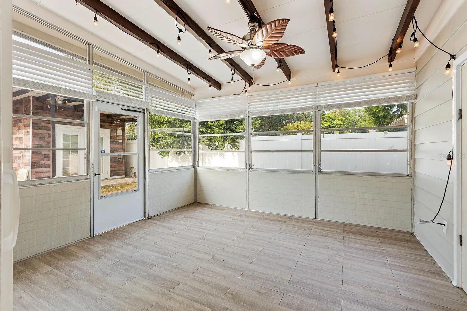 2614 W HENRY AVE — photo 6