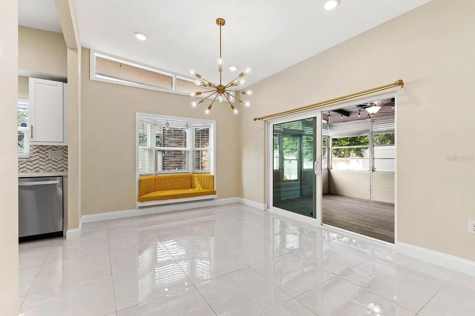 2614 W HENRY AVE — photo 11