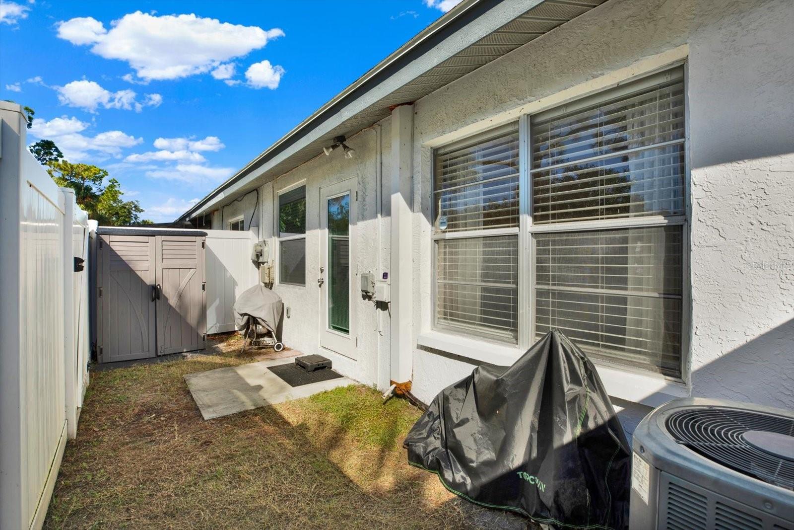 7216 PARKSIDE VILLAS DR — photo 17