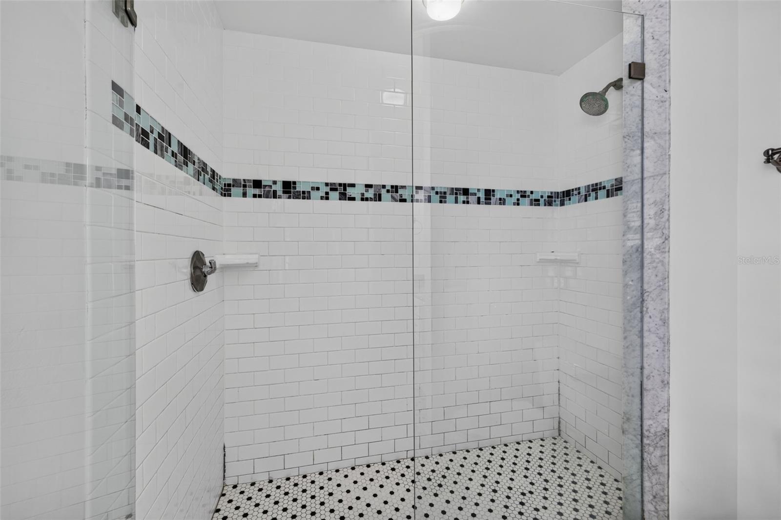 2804 W ANGELES ST — photo 19
