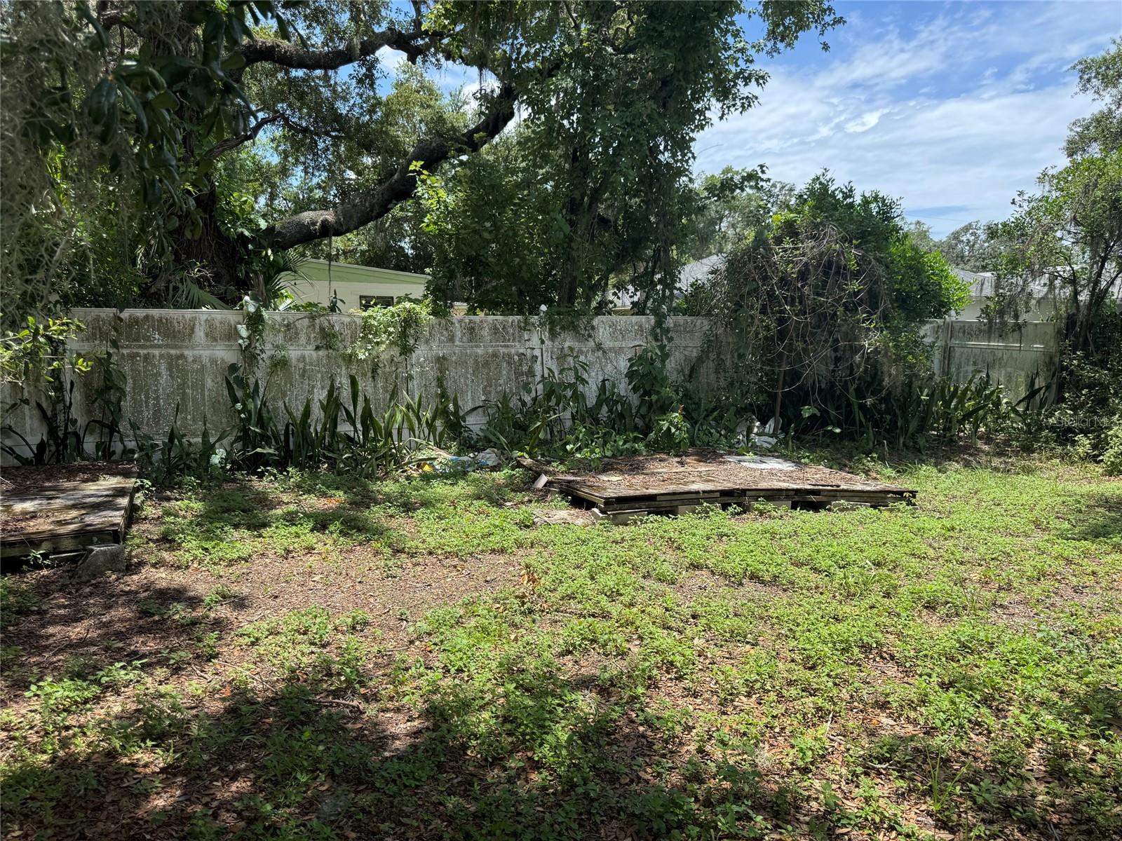 2609 E EMMA ST — photo 16