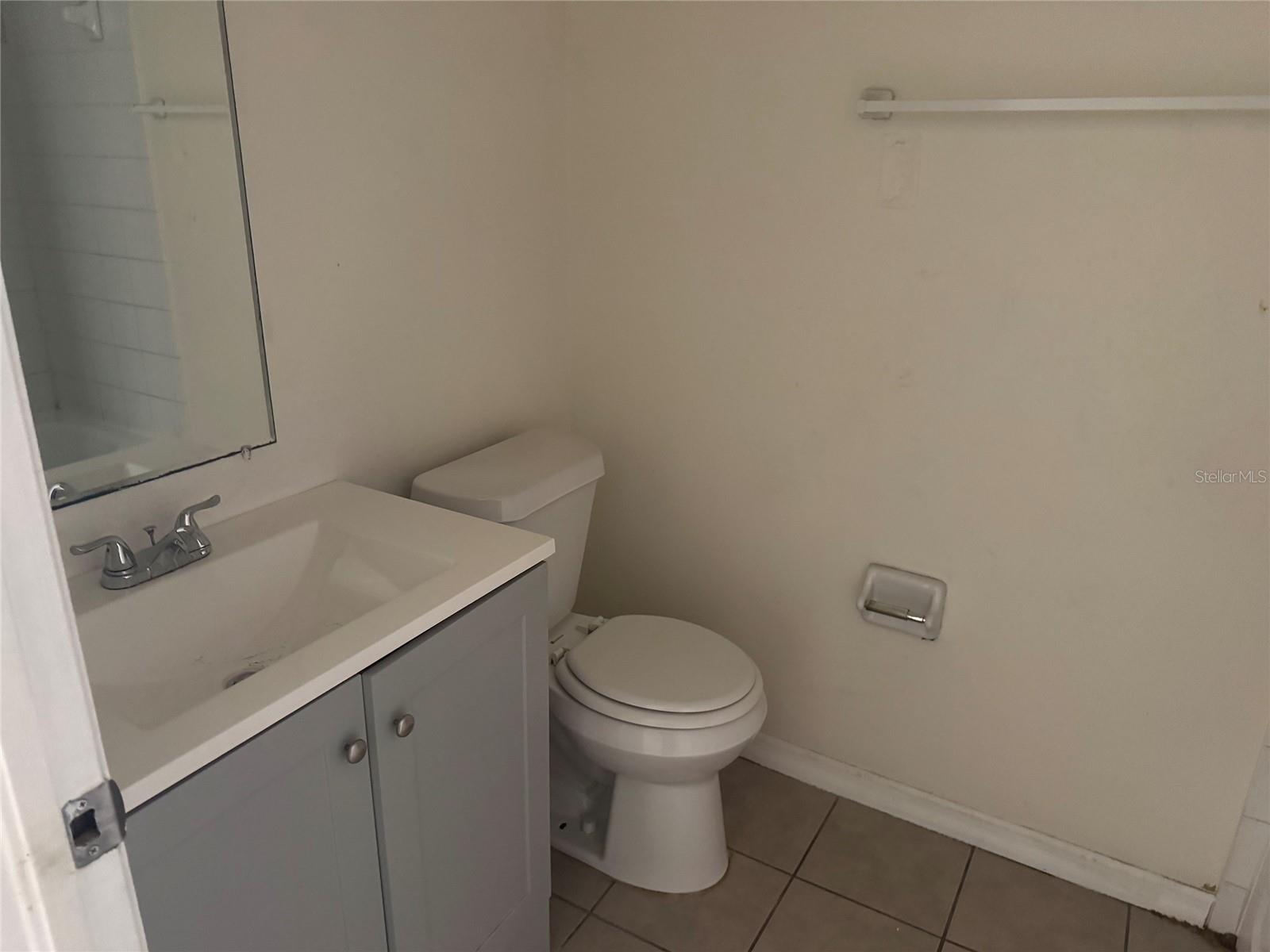 2609 E EMMA ST — photo 5