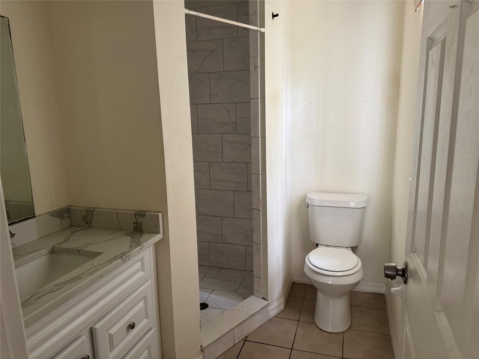 2609 E EMMA ST — photo 8