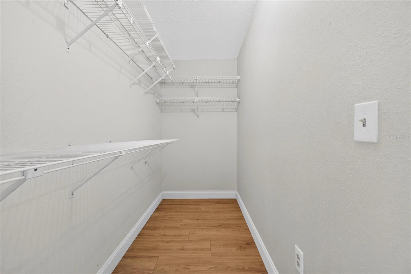 456 LAKEVIEW DR #5 — photo 8