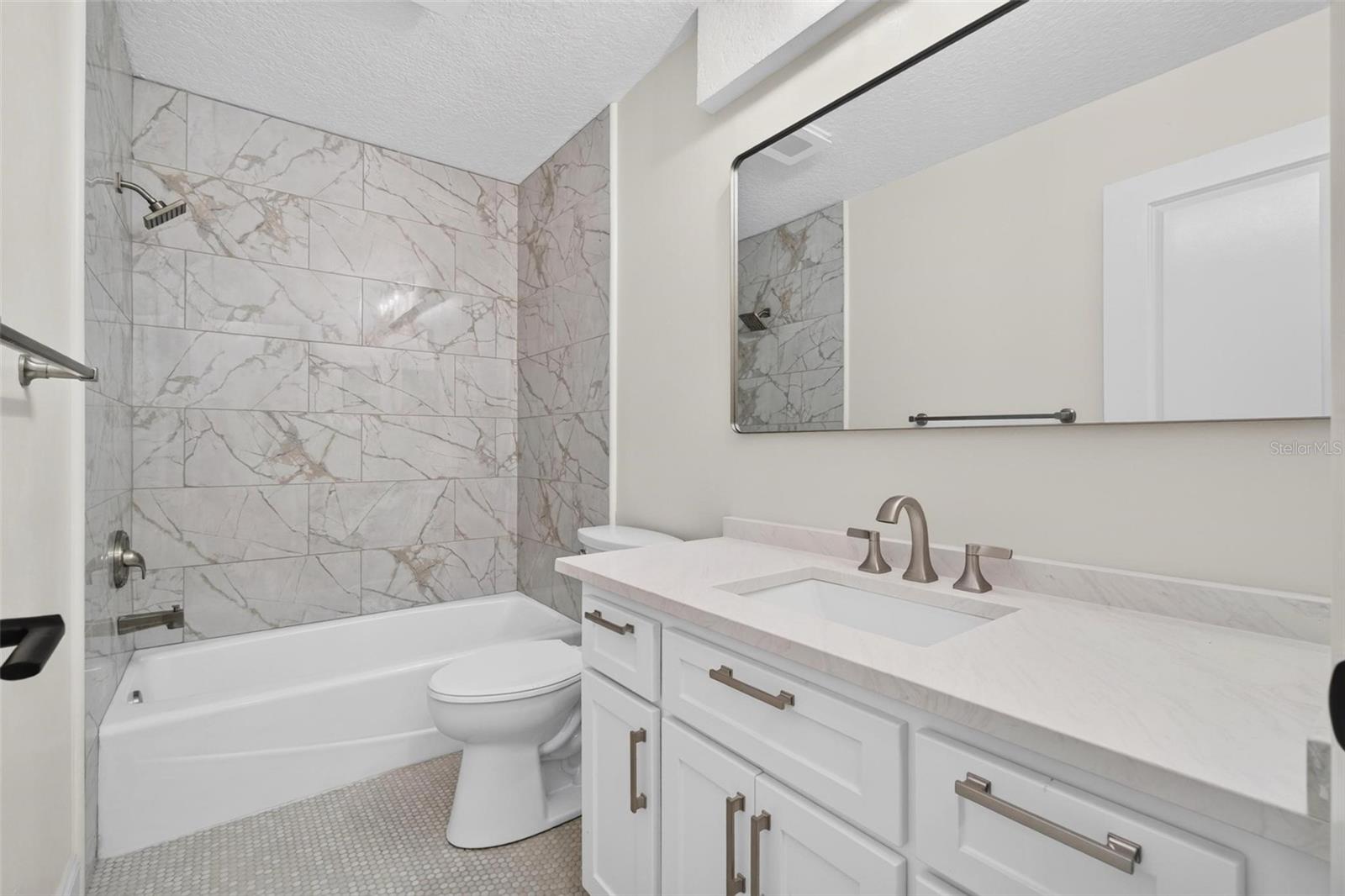 456 LAKEVIEW DR #5 — photo 11