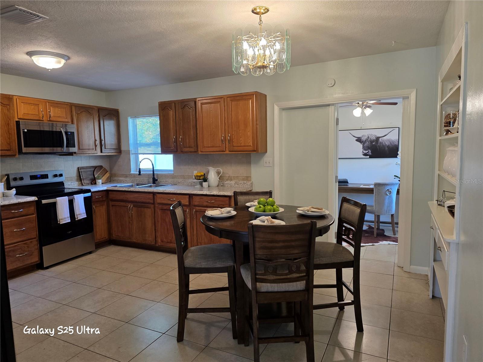 15601 ALMA AVE — photo 10