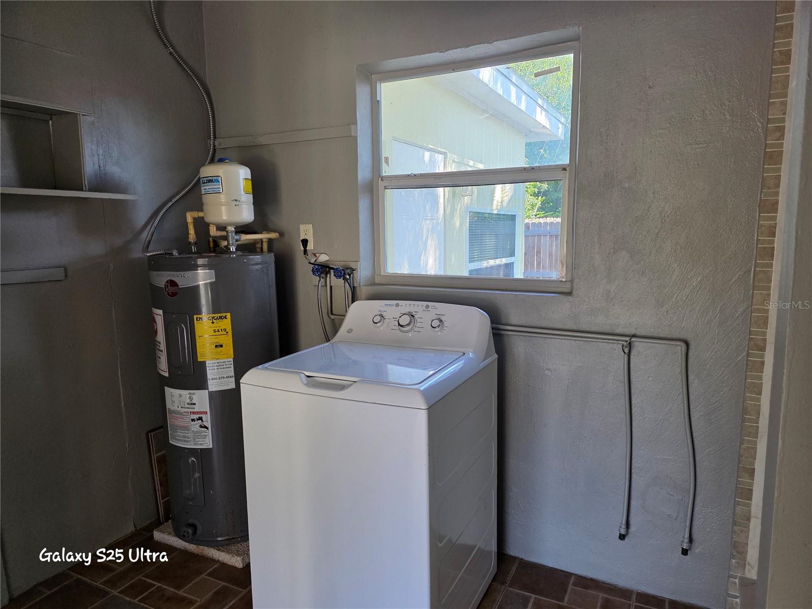 15601 ALMA AVE — photo 24