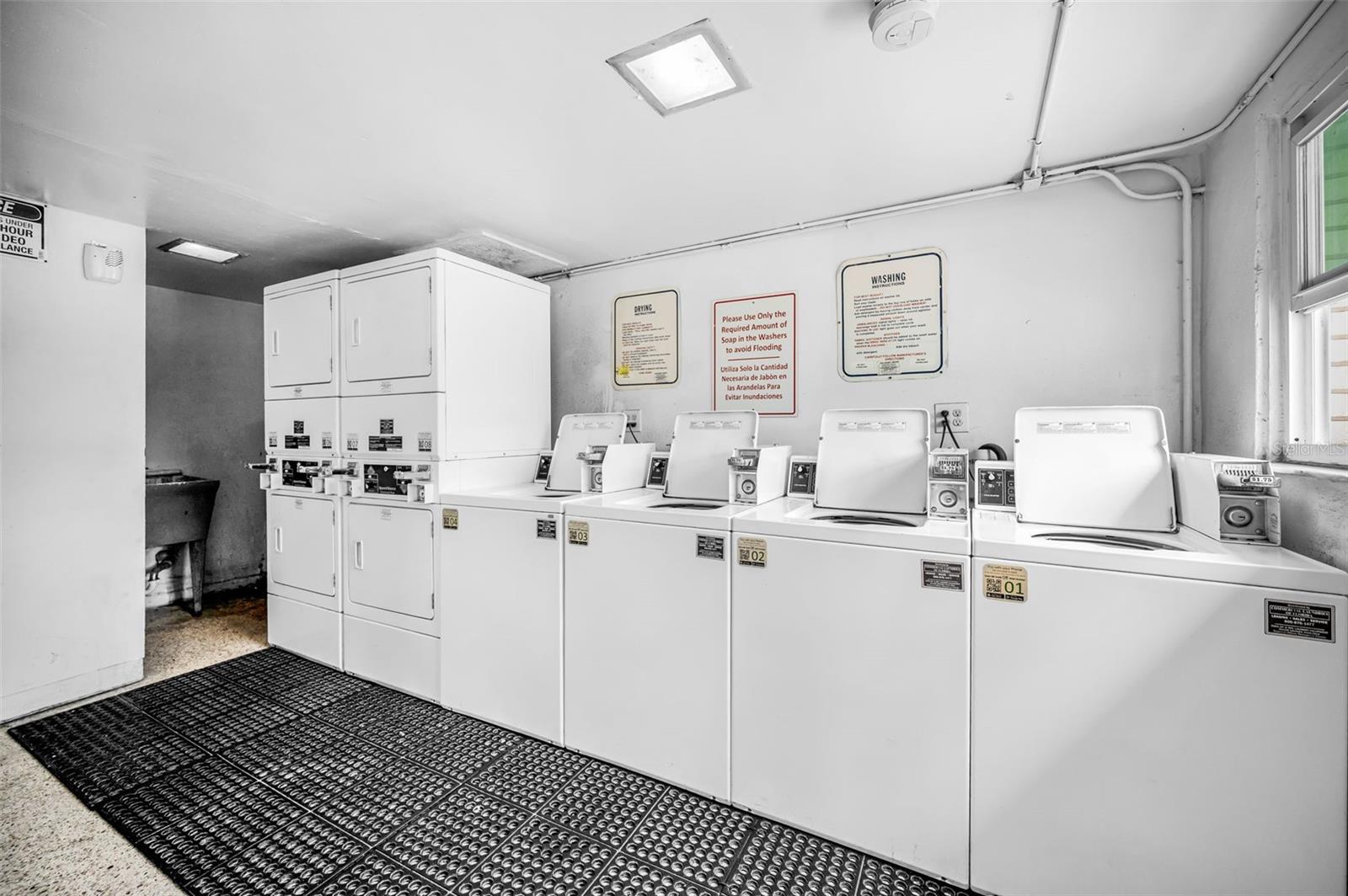 2 N FERNWOOD AVE #25 — photo 33